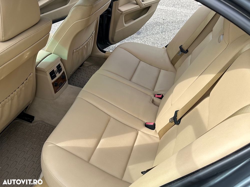 BMW Seria 5 - 13