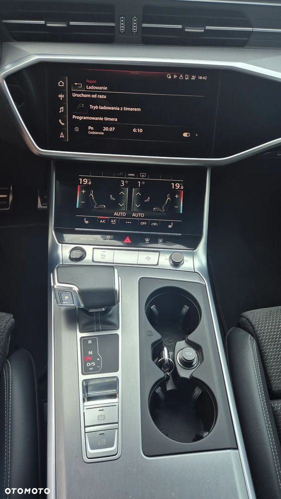 Audi A6 Avant 55 TFSI e quattro S tronic sport - 31