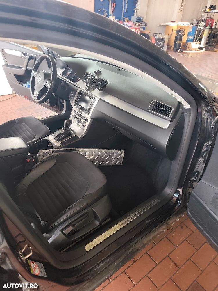Volkswagen Passat 2.0 TDI BlueMotion Technology DSG Highline - 2
