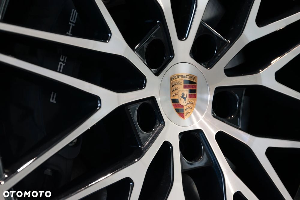 Porsche Cayenne E-Hybrid PHEV Black Edition - 15