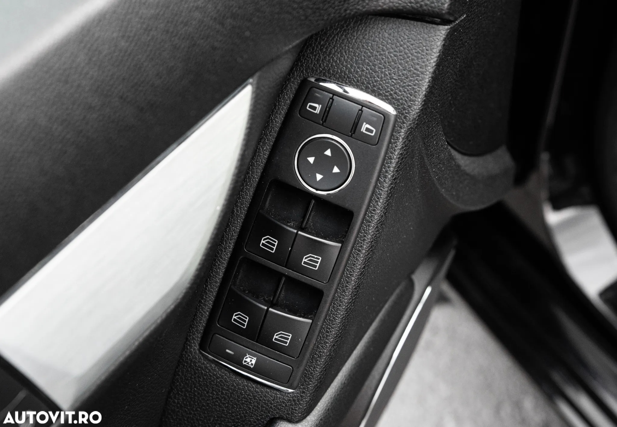 Mercedes-Benz C 220 CDI DPF Automatik Avantgarde - 23