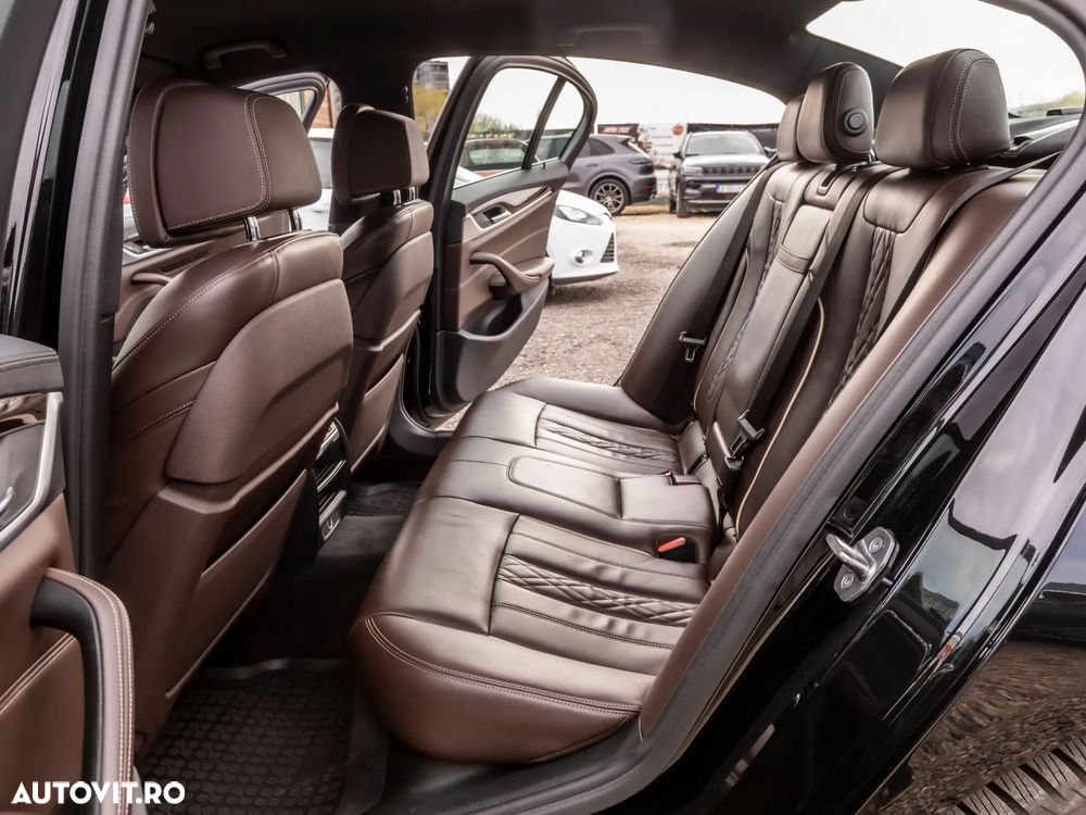 BMW Seria 5 520d Aut. Luxury Line - 15