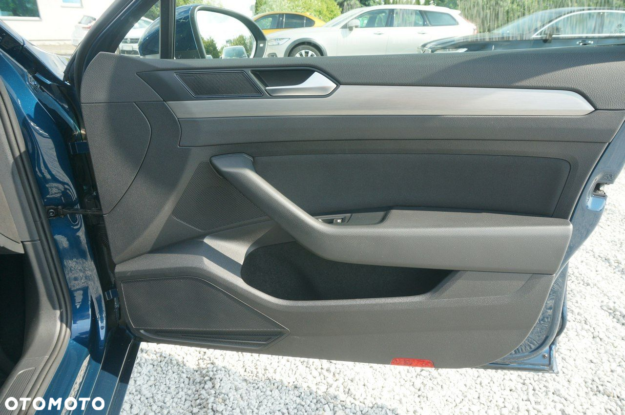 Volkswagen Passat 2.0 TDI EVO Essence - 26