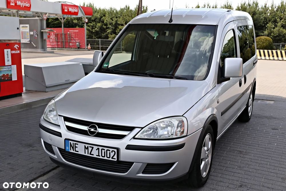 Opel Combo Tour Enjoy - 9
