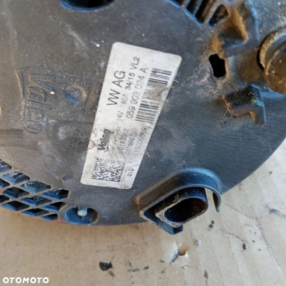 Alternator 059903024A - 3