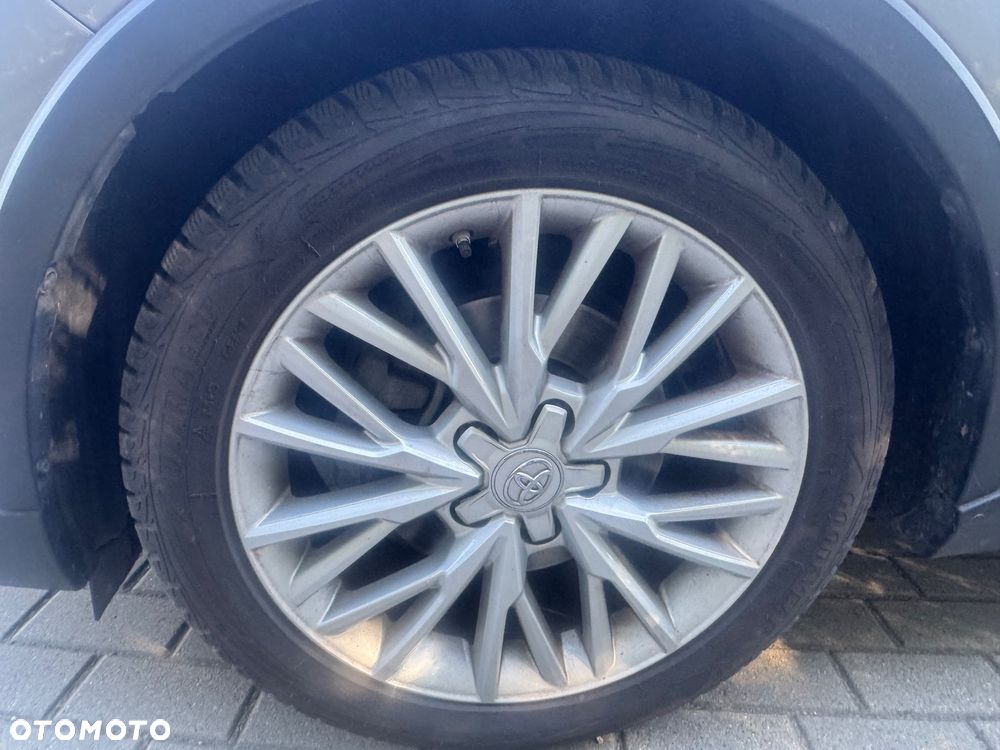 Toyota C-HR 1.8 Hybrid GPF Executive - 8