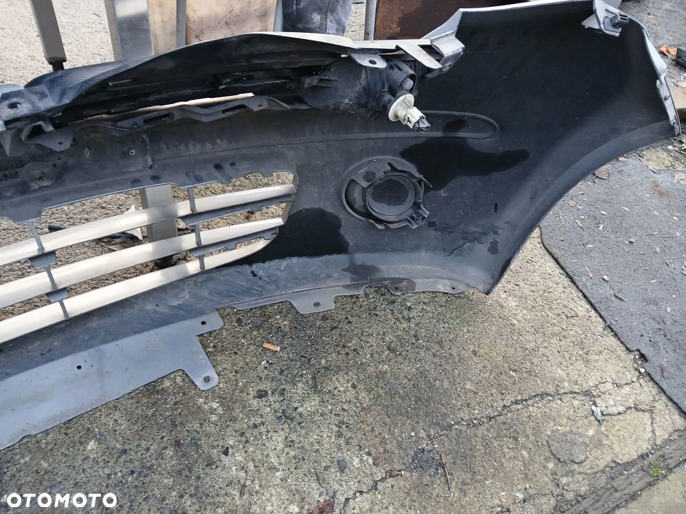 Nissan Micra K12 Zderzak przedni - 10