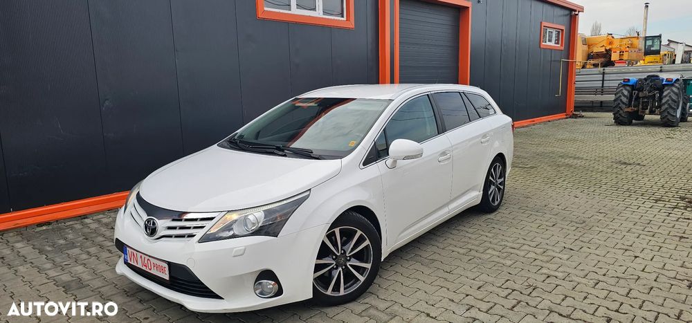 Toyota Avensis 2.0 D-4D Executive - 4