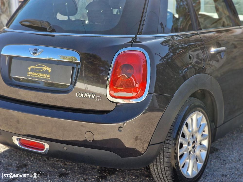 MINI 5 Portas Cooper D - 21
