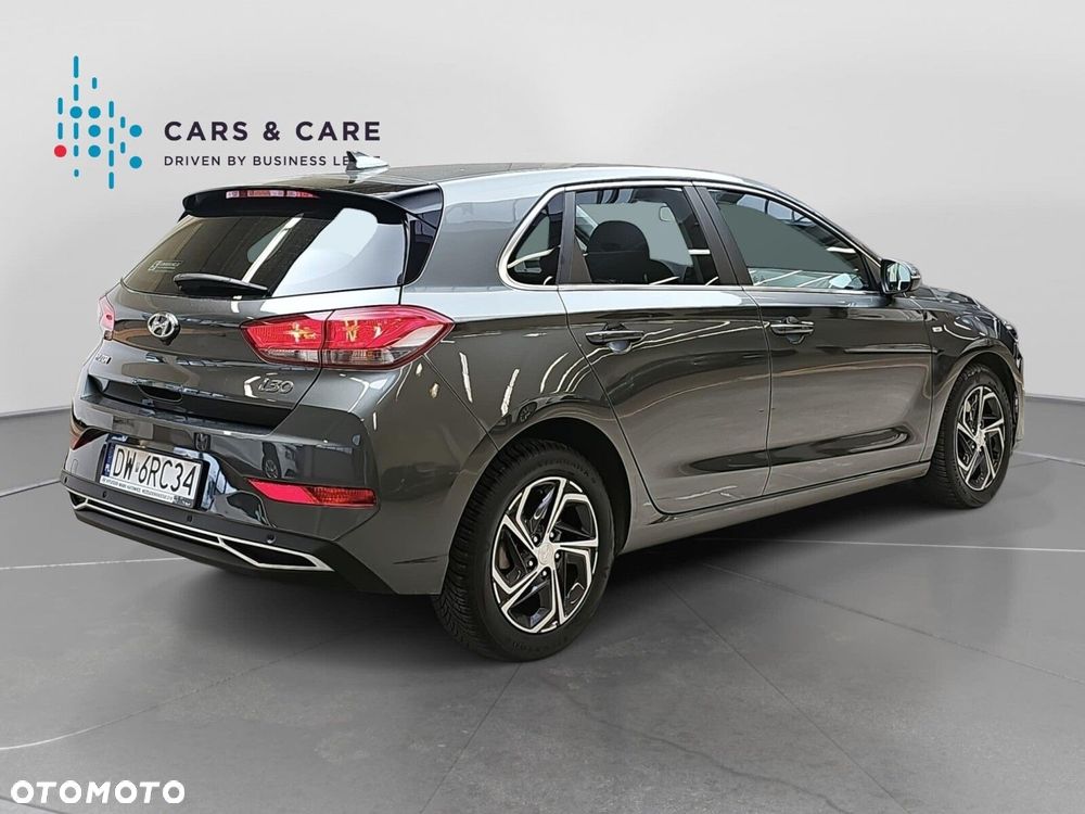 Hyundai i30 1.5 T-GDI 48V Comfort DCT - 23