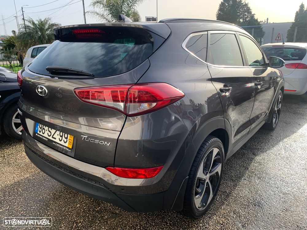 Hyundai Tucson 1.7 CRDi Premium DCT - 24