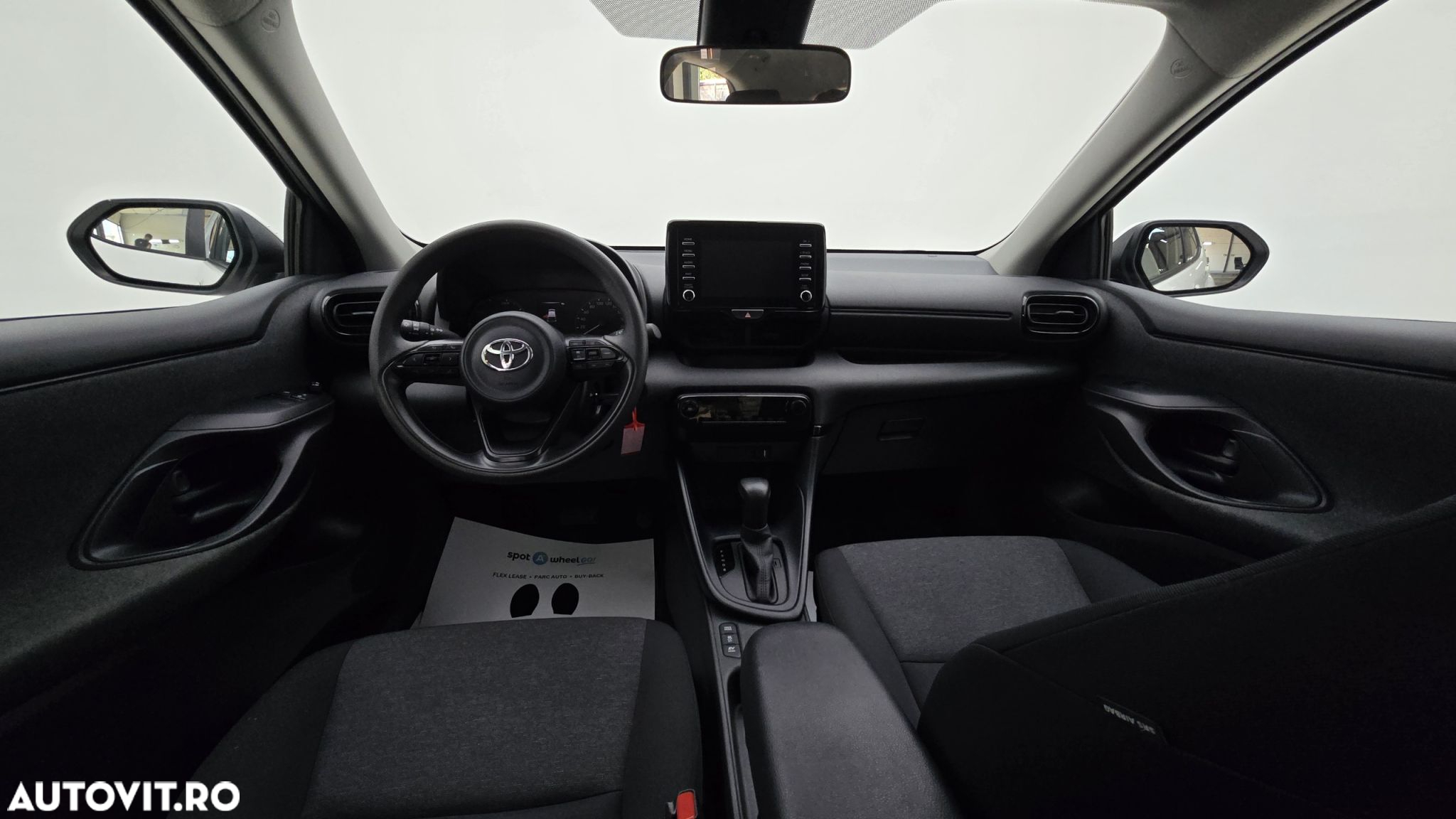 Toyota Yaris 1.5 VVT-i HSD Eco - 14