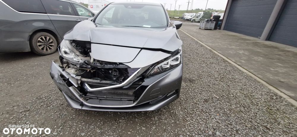 Nissan Leaf 40 kWh TEKNA - 8