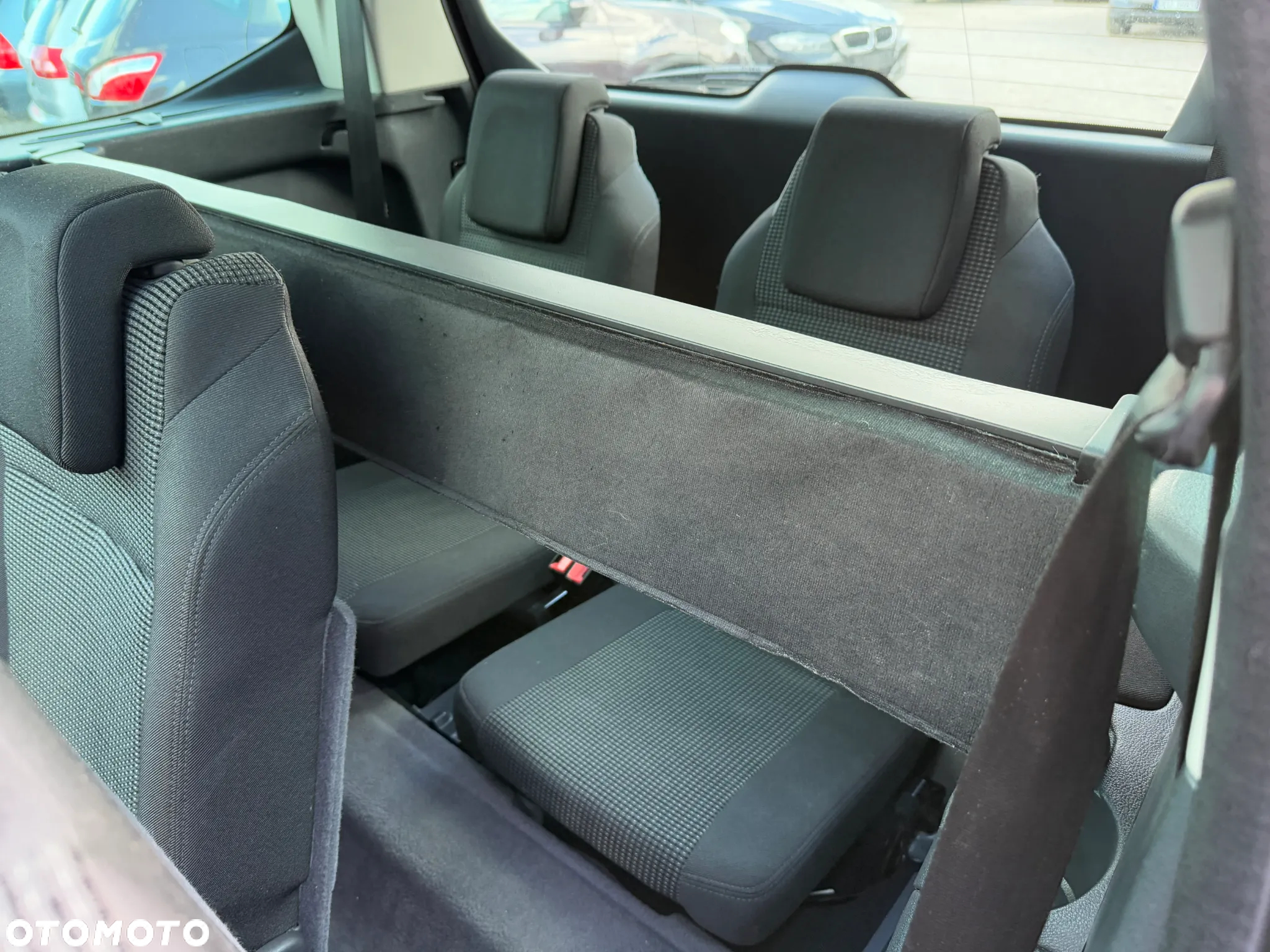 Peugeot 5008 1.6 HDi Access 7os - 25