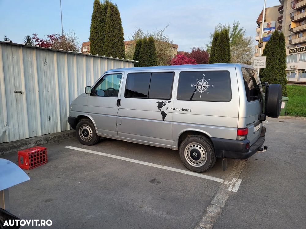 Volkswagen Multivan - 2