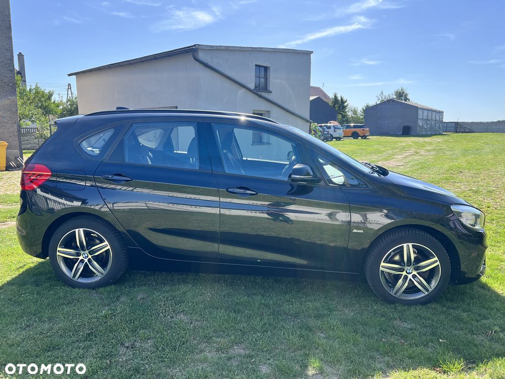 BMW Seria 2 218d - 7