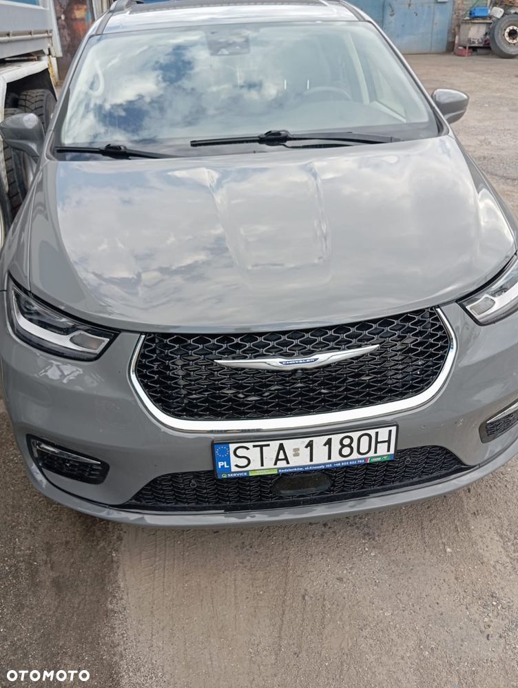 Chrysler Pacifica - 10