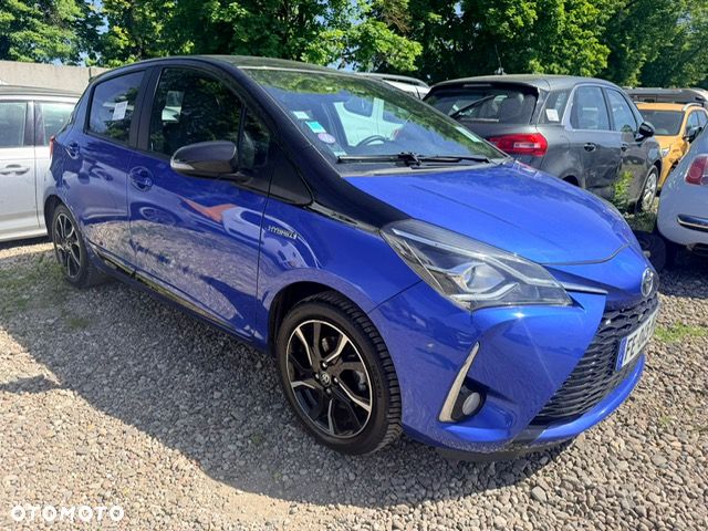 Toyota Yaris Hybrid 100 Selection Platinum - 20