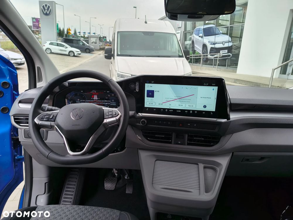 Volkswagen Caravelle - 9