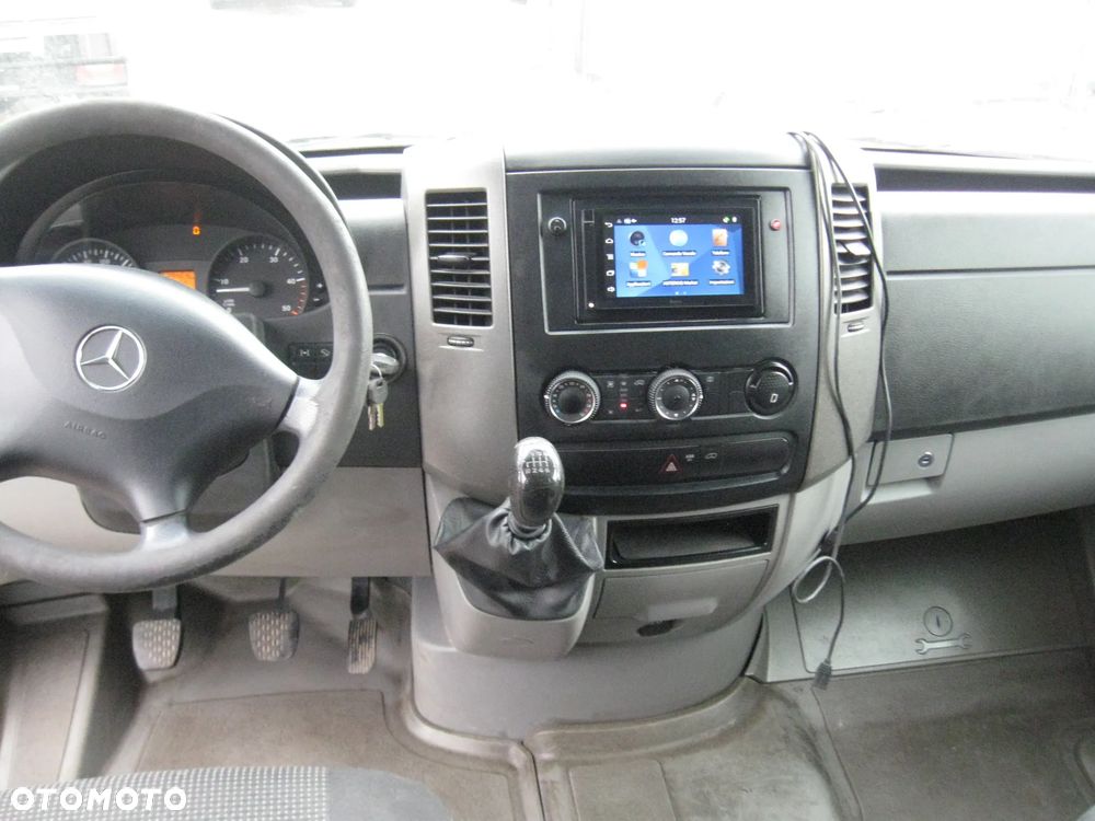 Mercedes-Benz SPRINTER 319cdi. 4 x 4. DOKA 7- OSÓB. - 6