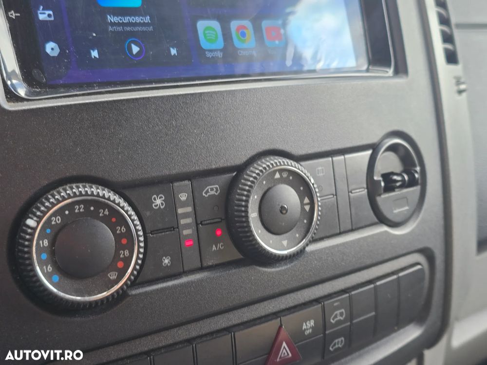 Mercedes-Benz SPRINTER - 18