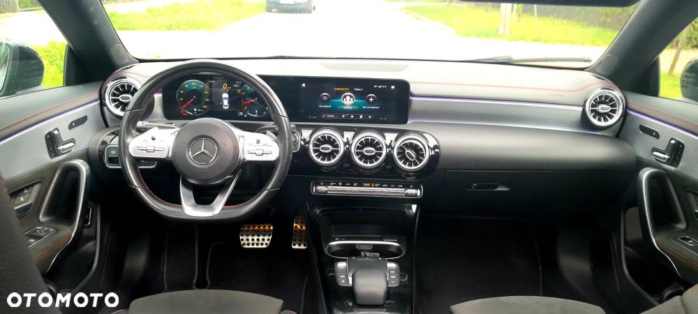 Mercedes-Benz CLA 250 AMG Line 7G-DCT - 19