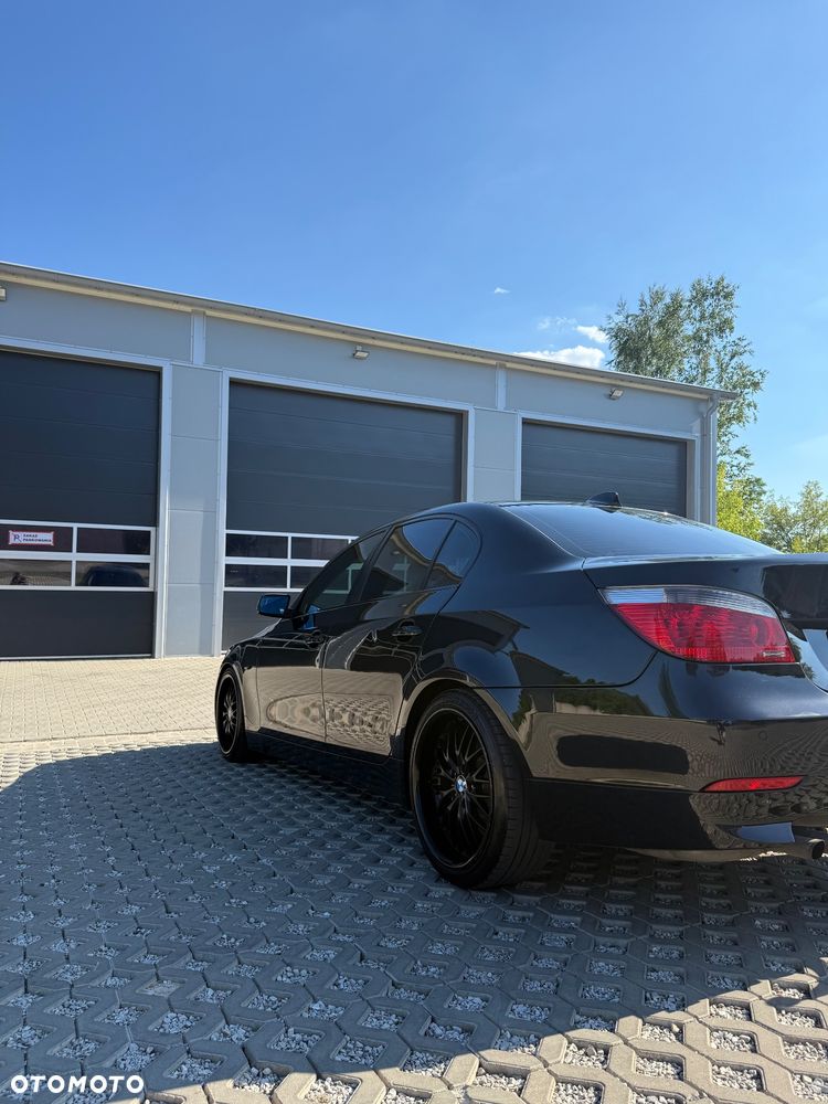 BMW Seria 5 525i - 6