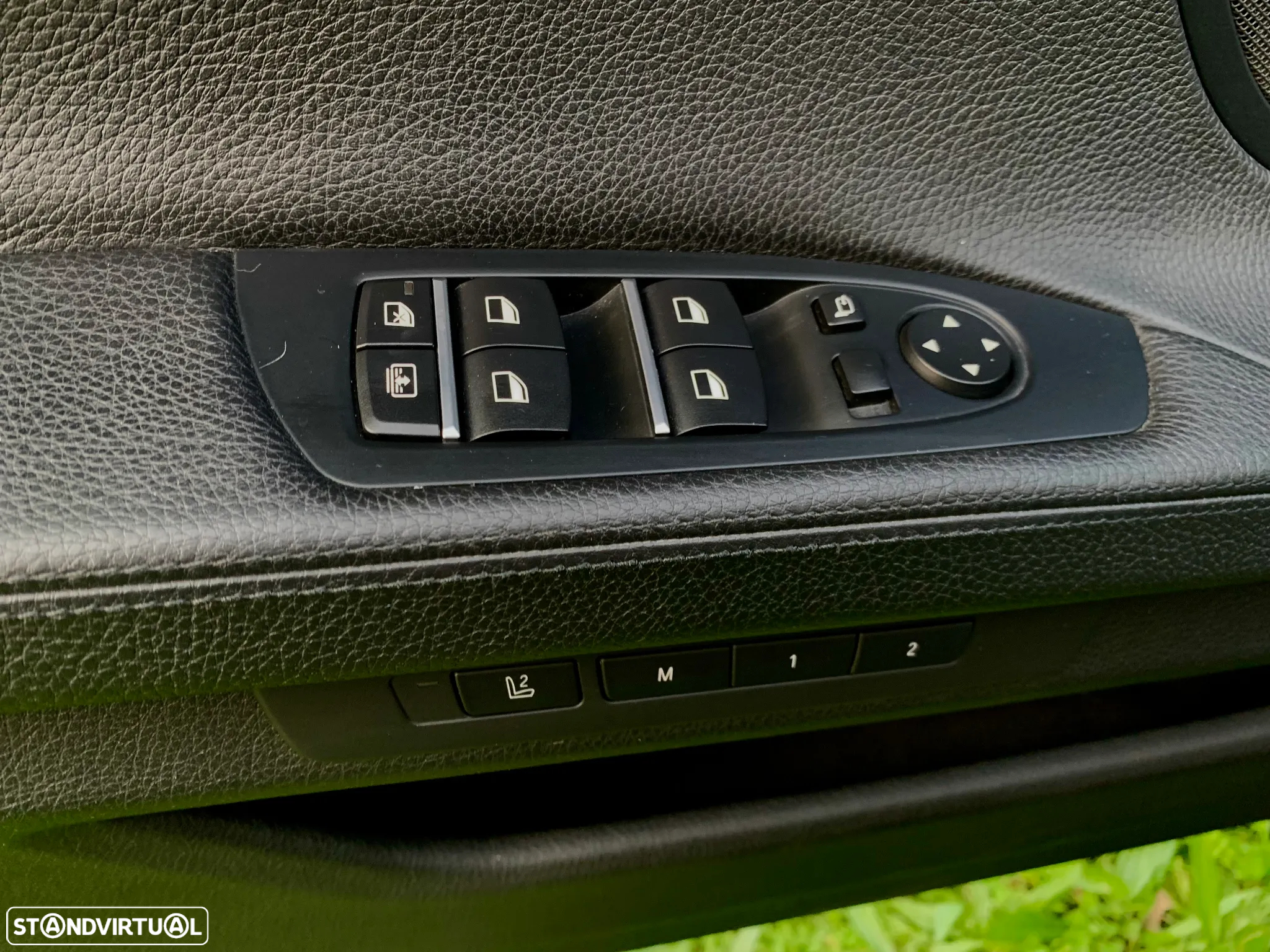 BMW 740 d Pack M - 26