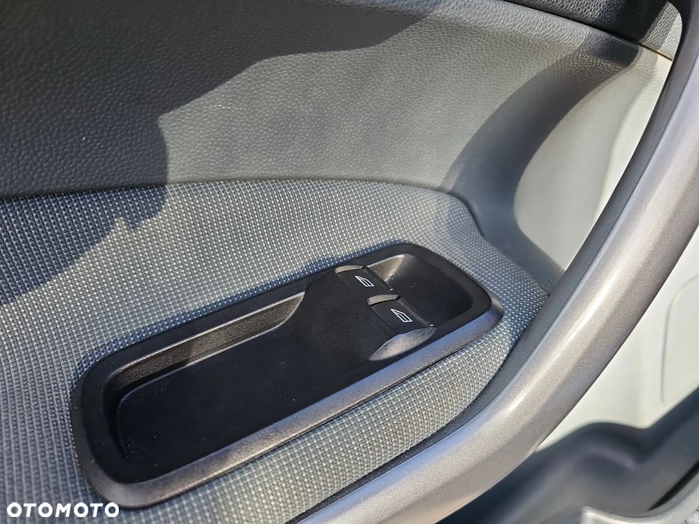 Ford Fiesta 1.25 Trend - 23