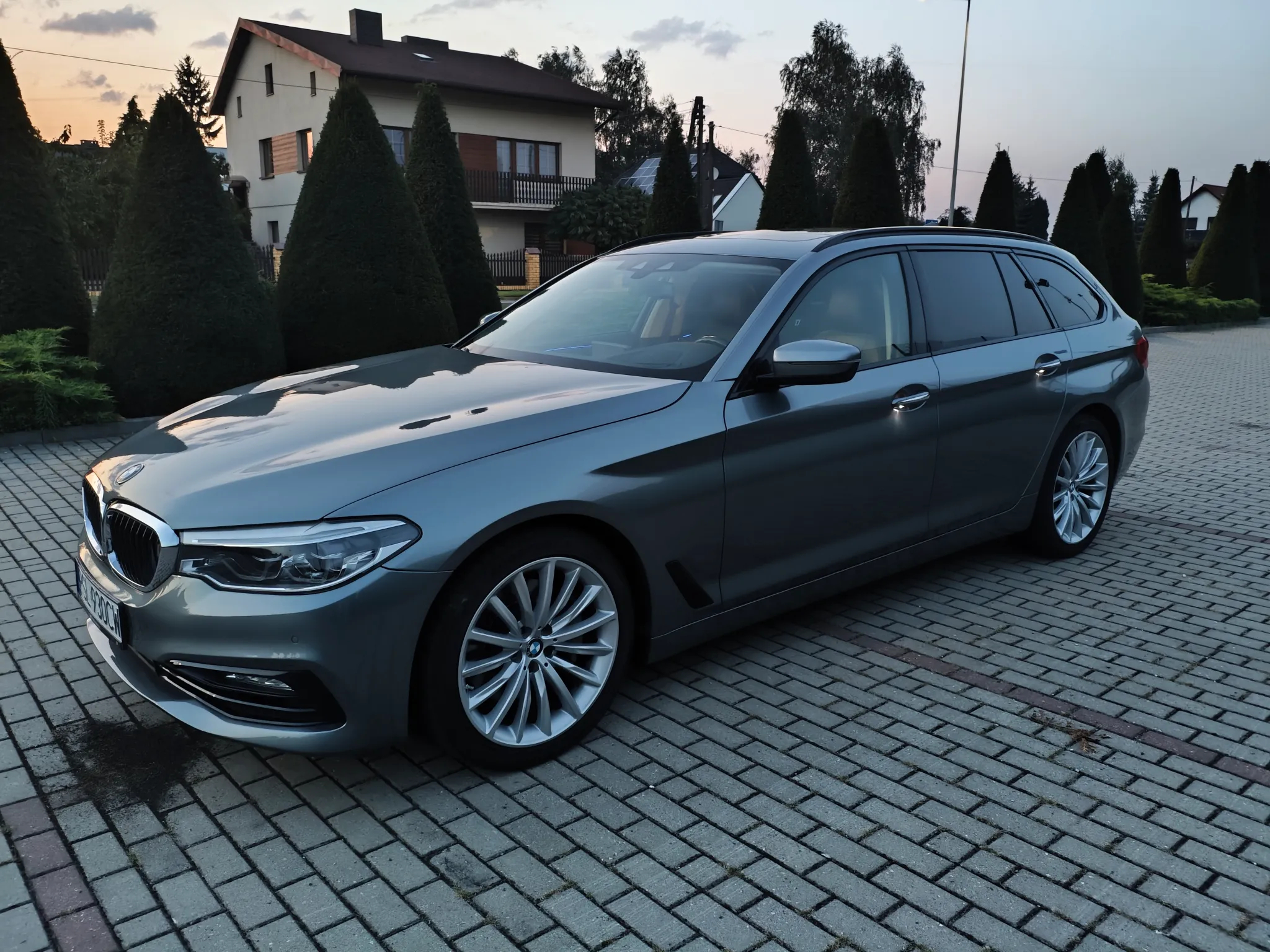 BMW Seria 5 530d xDrive Touring Sport Line - 9