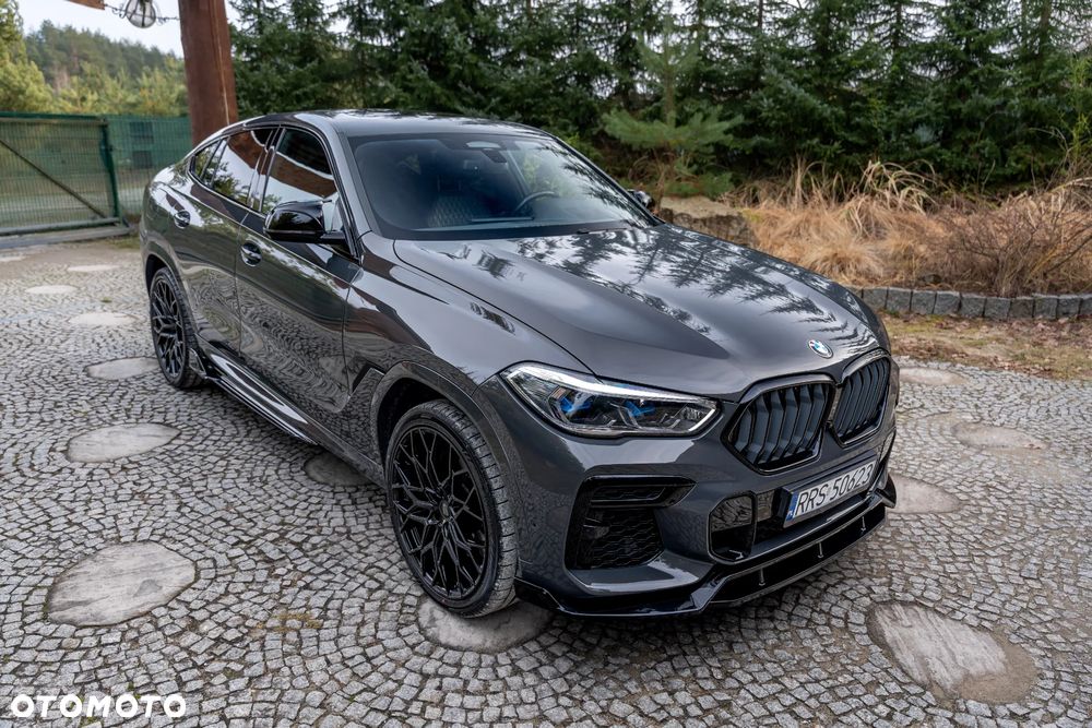BMW X6 M50i - 18