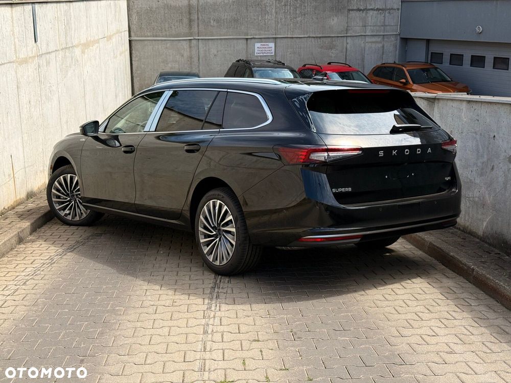 Skoda Superb 2.0 TDI SCR 4x4 L&K DSG - 6
