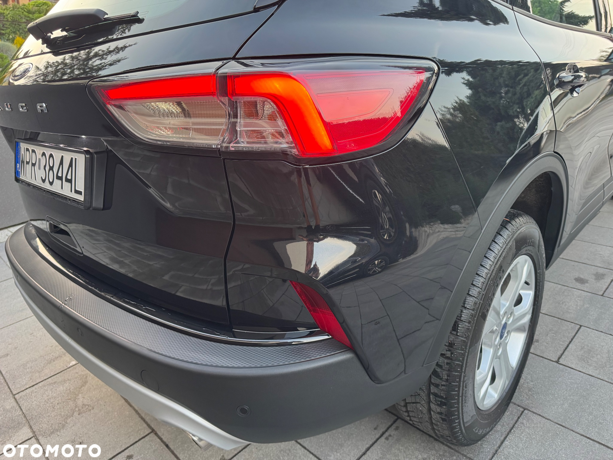 Ford Kuga - 10