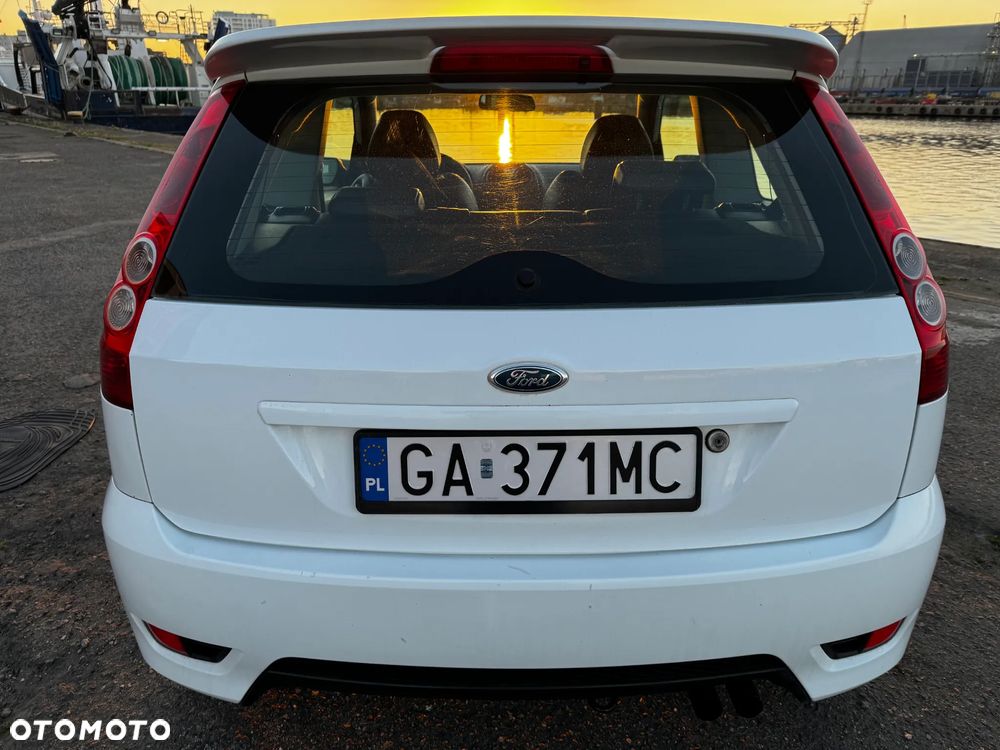 Ford Fiesta - 9