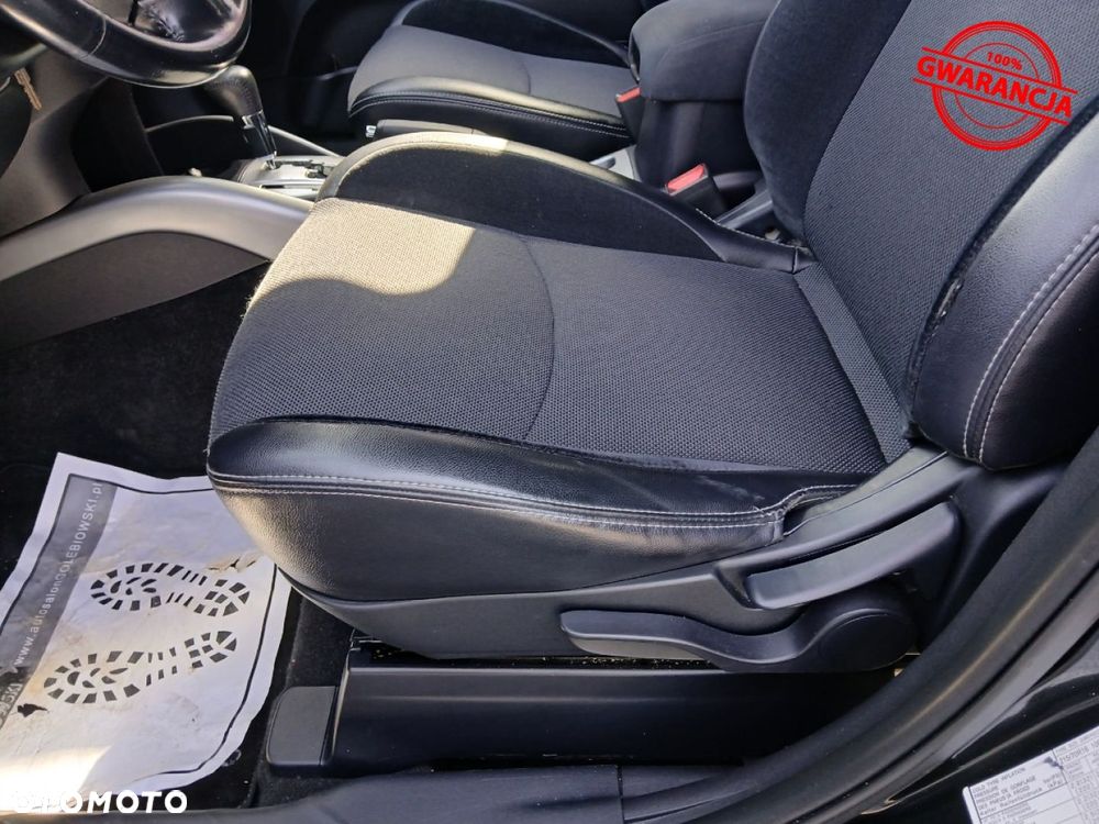 Mitsubishi Outlander 2.0 2WD CVT Invite - 17