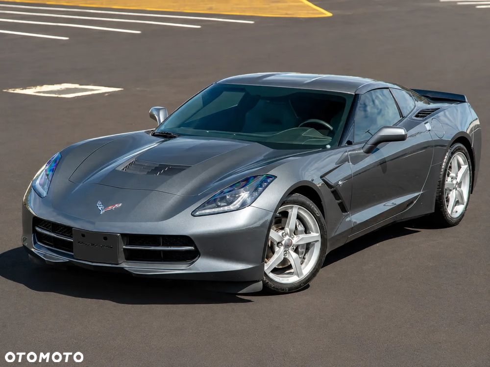 Chevrolet Corvette - 15