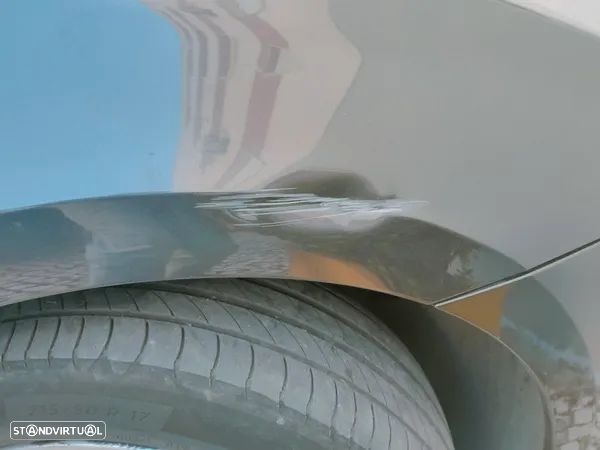 Renault Laguna 2.0 dCi Initiale - 17