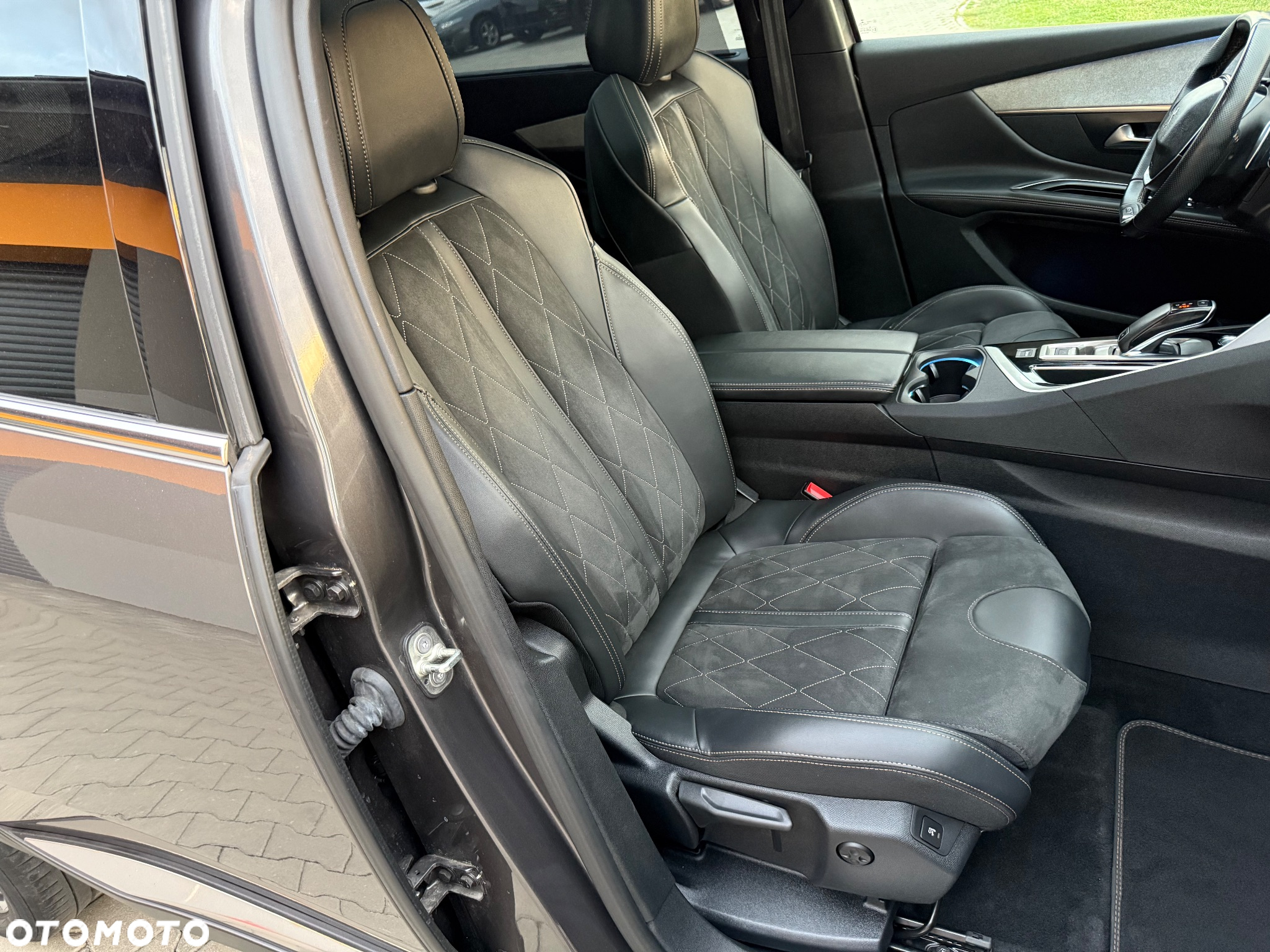 Peugeot 5008 2.0 BlueHDI GT S&S EAT8 - 35