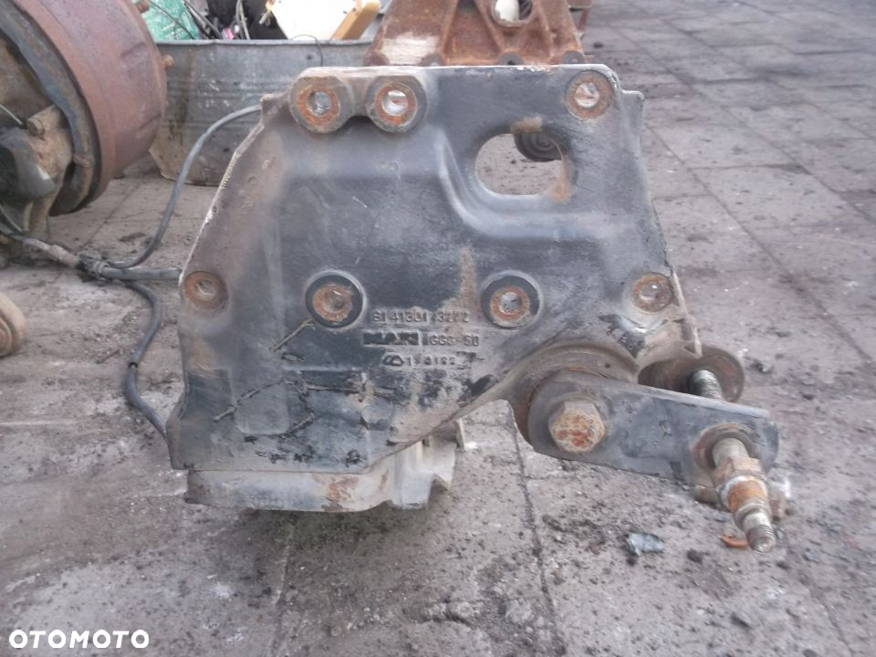 MOCOWANIE WIESZAK RESORA MAN F90 F2000 4x4 6x4 - 8