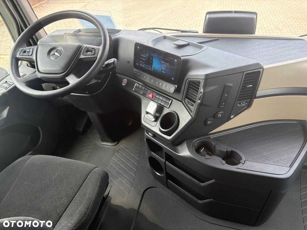 Mercedes-Benz Actros L - 28