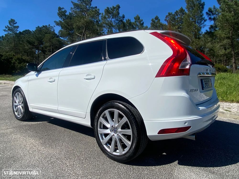 Volvo XC 60 D3 Geartronic Momentum - 3