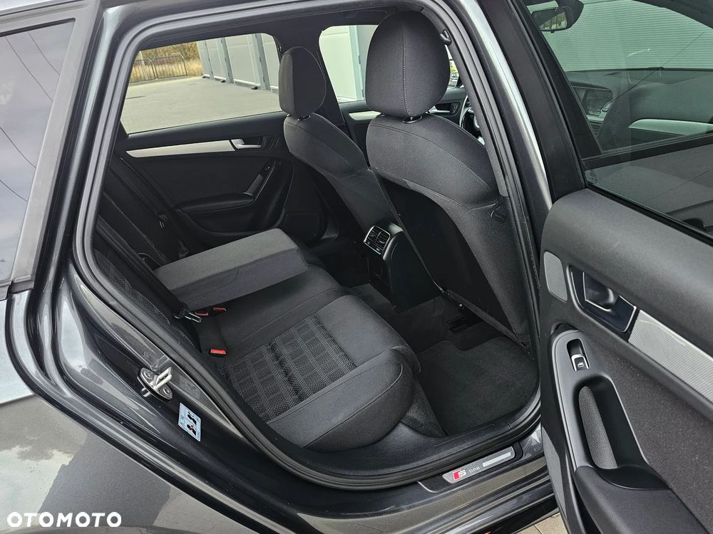 Audi A4 Avant 2.0 TDI DPF clean diesel multitronic S line Sportpaket - 8