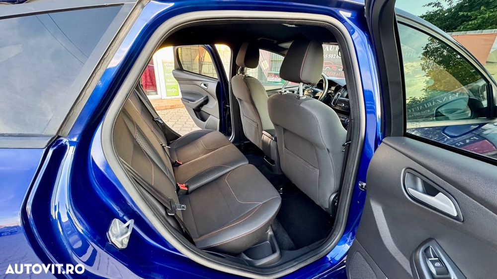 Ford Focus 1.5 EcoBlue Start-Stopp-System ST-LINE DESIGN - 8