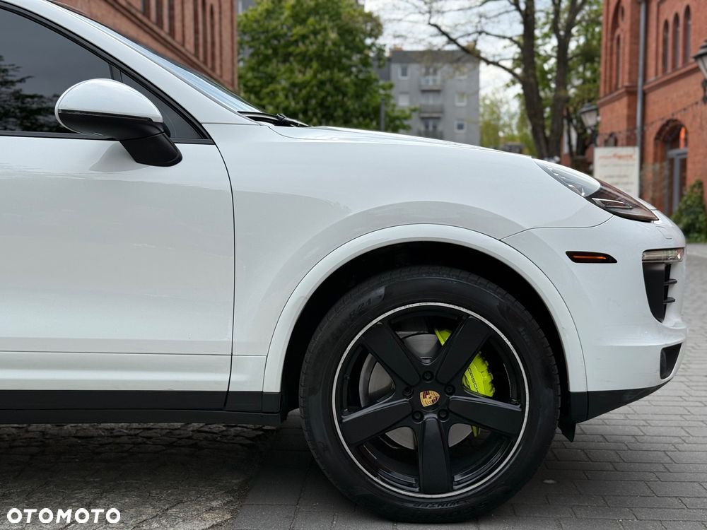 Porsche Cayenne - 22