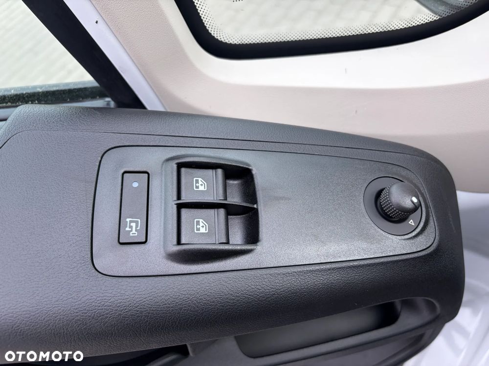 Fiat Ducato Furgon L2H2 2.2D 140KM manual - 13