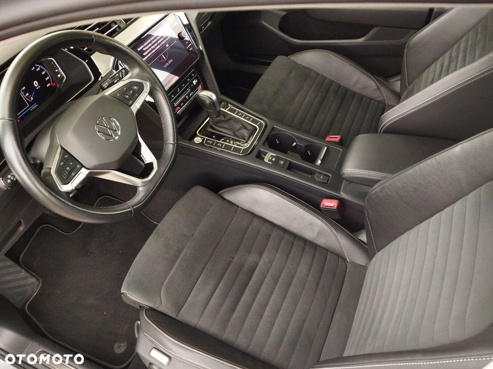 Volkswagen Passat - 14
