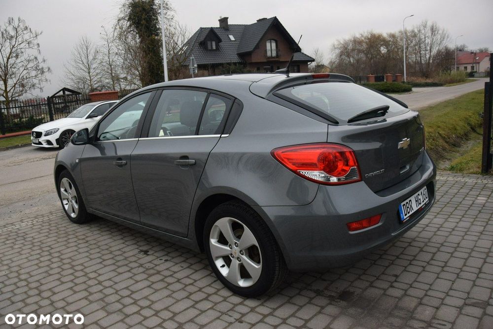 Chevrolet Cruze - 13