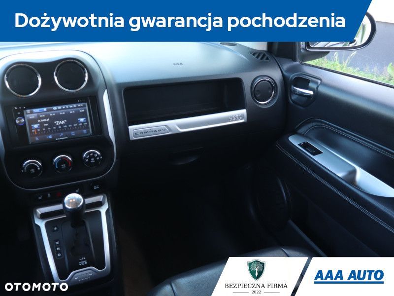 Jeep Compass - 10