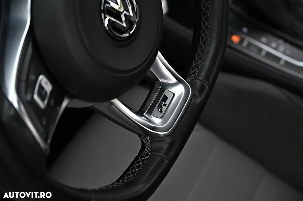 Volkswagen Golf 1.4 TSI DSG Highline - 24