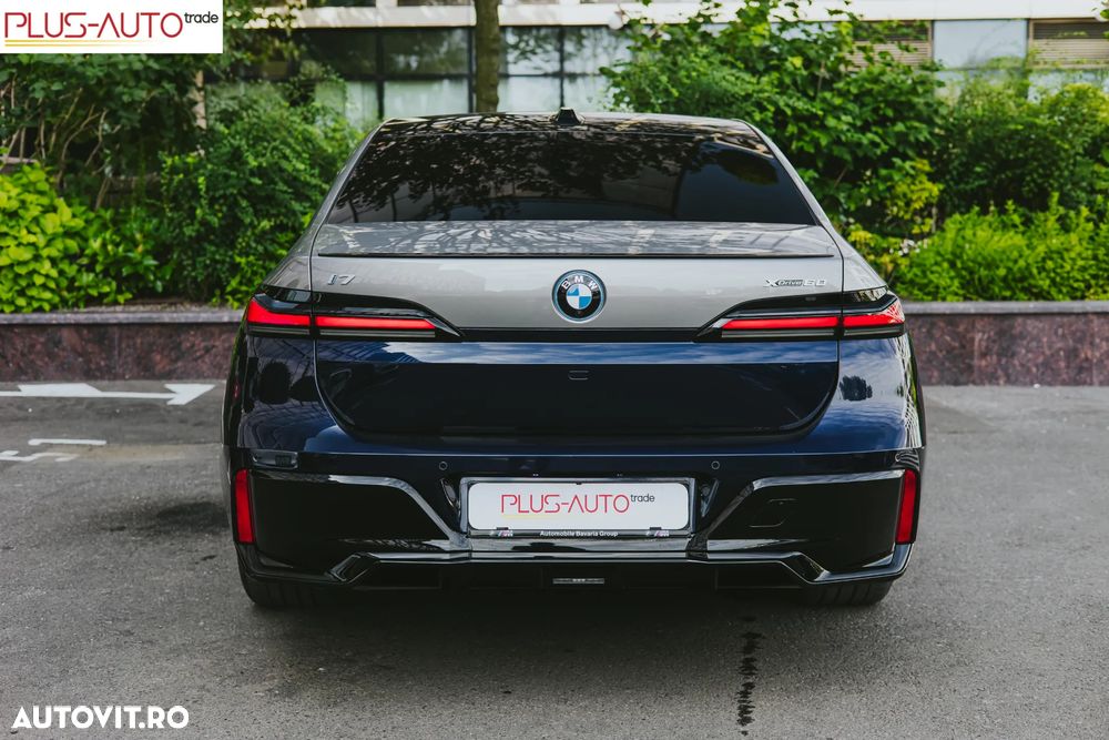 BMW i7 xDrive60 - 14